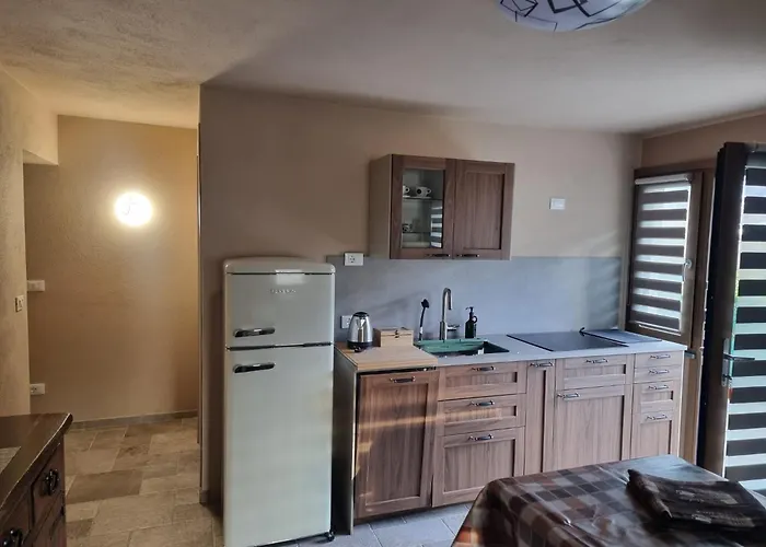 Route 76 Vda 아파트 아오스타